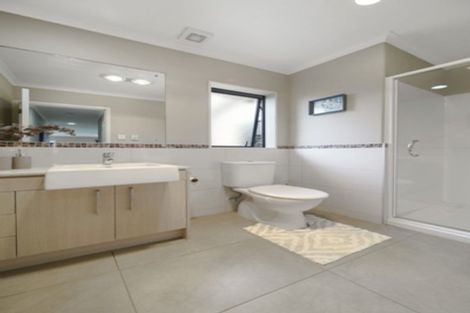 Photo of property in 5 Wawatai Drive, Karaka, Papakura, 2113