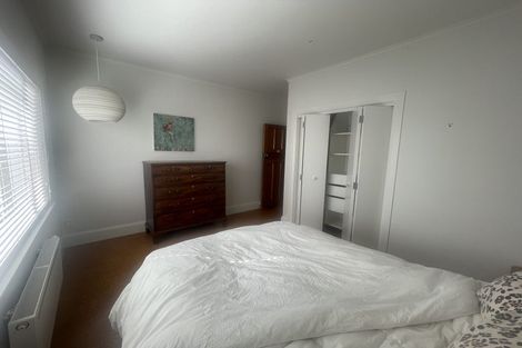 Photo of property in 11 Ngatoto Street, Khandallah, Wellington, 6035