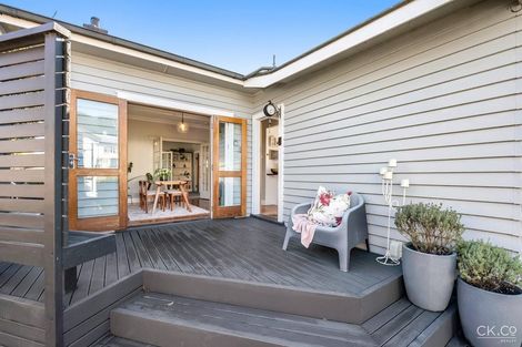 Photo of property in 9 Hinemoa Street, Waiwhetu, Lower Hutt, 5010