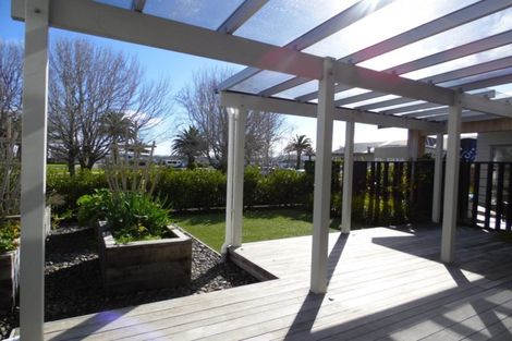 Photo of property in 9 Liquidambar Drive, Hobsonville, Auckland, 0616