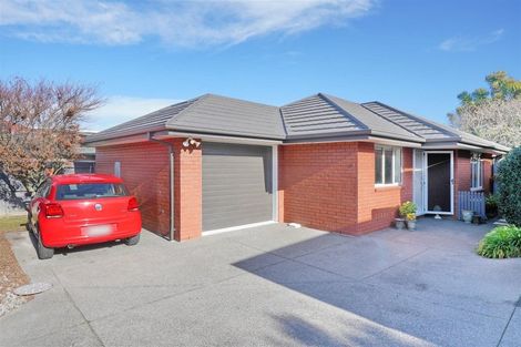 Photo of property in 2/17 Field Terrace, Upper Riccarton, Christchurch, 8041
