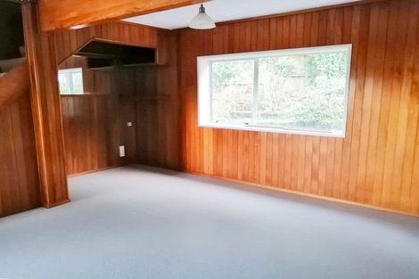 Photo of property in 11 Kingussie Place, Highland Park, Auckland, 2010