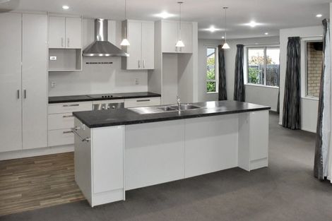 Photo of property in 5 Taggart Place, Sockburn, Christchurch, 8042