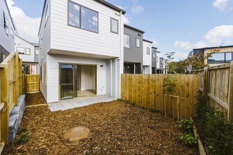 Photo of property in 40 Paetai Lane, Te Atatu Peninsula, 0610