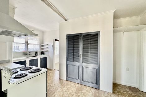 Photo of property in 15 Seddon Avenue, Papatoetoe, Auckland, 2104