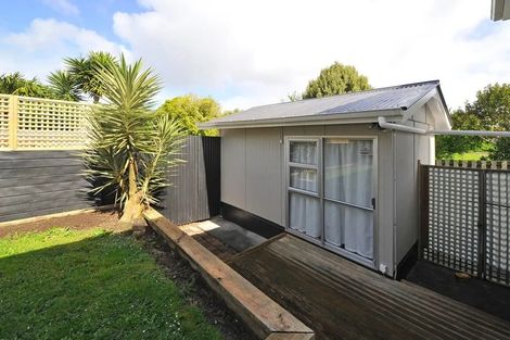 Photo of property in 5a Scotts Road, Manurewa East, Auckland, 2102