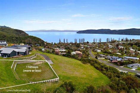 Photo of property in 26 Peregrine Place, Kinloch, Taupo, 3377