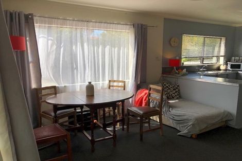 Photo of property in 2/15 Simpson Road, Ranui, Auckland, 0612