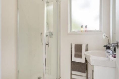 Photo of property in 19b Te Atatu Road, Te Atatu South, Auckland, 0610