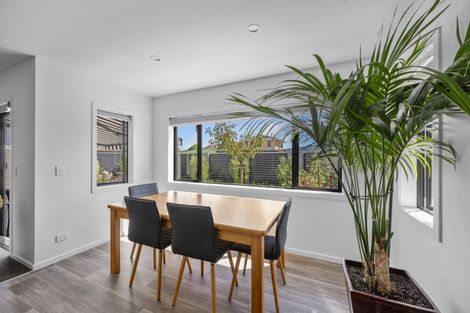 Photo of property in 8a Avenue Road, Greenmeadows, Napier, 4112