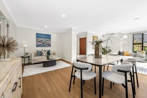 Photo of property in 1/11 Carniew Place, Dannemora, Auckland, 2016