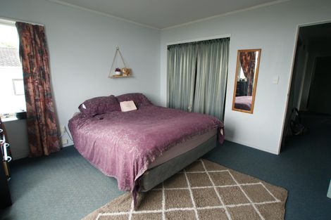 Photo of property in 2/7 Keystone Avenue, Mount Roskill, Auckland, 1041