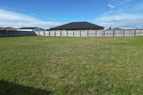 Photo of property in 6 Oxnam Place, Foxton Beach, Foxton, 4815
