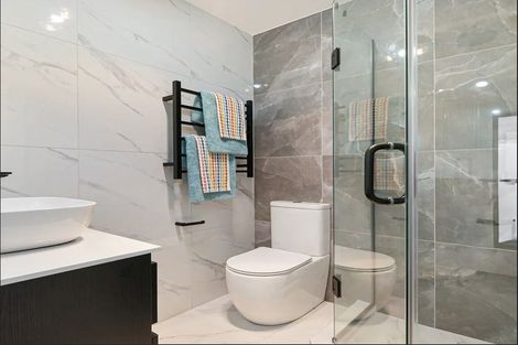 Photo of property in 21d Laura Street, Kelston, Auckland, 0602