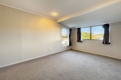 Photo of property in 40 Halswater Drive, Churton Park, Wellington, 6037