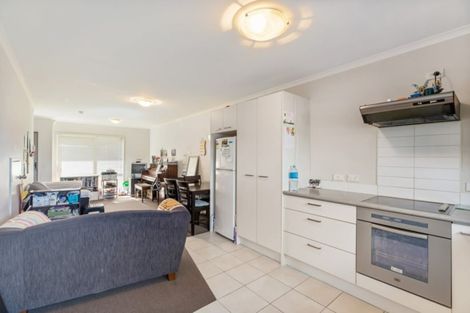 Photo of property in 14/94 Glengarry Road, Glen Eden, Auckland, 0602