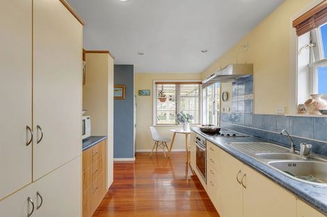 Photo of property in 37 Main Road, Titahi Bay, Porirua, 5022