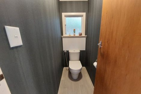 Photo of property in 1 Junction Street, Welbourn, New Plymouth, 4310