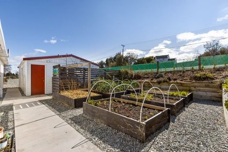 Photo of property in 8 Garden Street, Lumsden, 9730