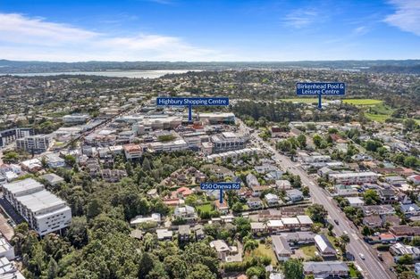 Photo of property in 3/250 Onewa Road, Birkenhead, Auckland, 0626