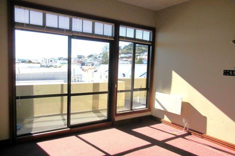 Photo of property in Pirie Street Townhouses, 28/35 Pirie Street, Mount Victoria, Wellington, 6011