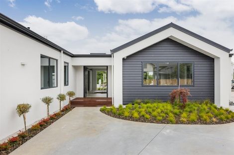 Photo of property in 92 Jickell Street, Hokowhitu, Palmerston North, 4410