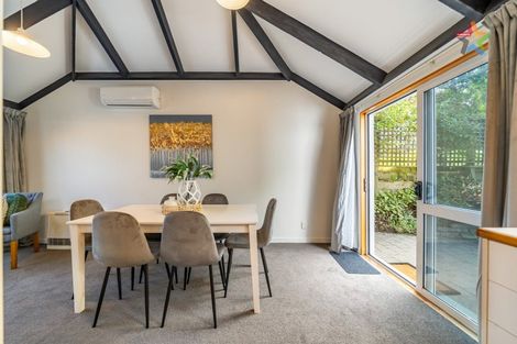 Photo of property in 2/196 Dowse Drive, Maungaraki, Lower Hutt, 5010