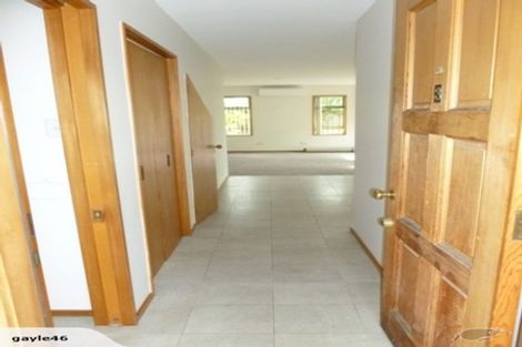 Photo of property in 15 Brockworth Place, Riccarton, Christchurch, 8011