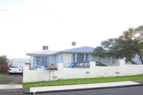 Photo of property in 31 Clayton Road, Manurewa, Auckland, 2102