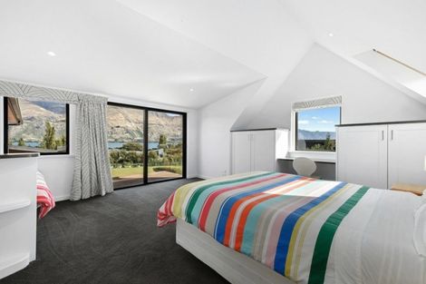 Photo of property in 314 Beacon Point Road, Wanaka, 9305