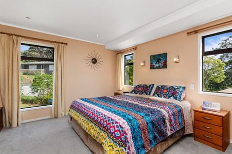 Photo of property in 4 Thistledew Place, Bayview, Auckland, 0629