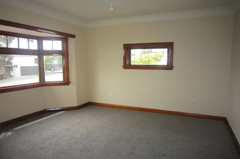 Photo of property in 150 The Ridgeway, Mornington, Wellington, 6021