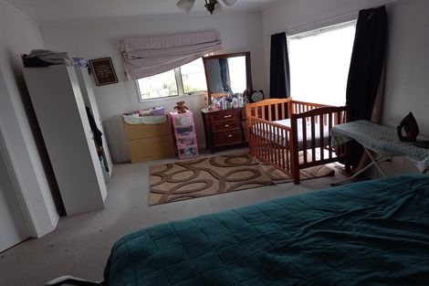 Photo of property in 101 Hillcrest Drive, Kelvin Grove, Palmerston North, 4414