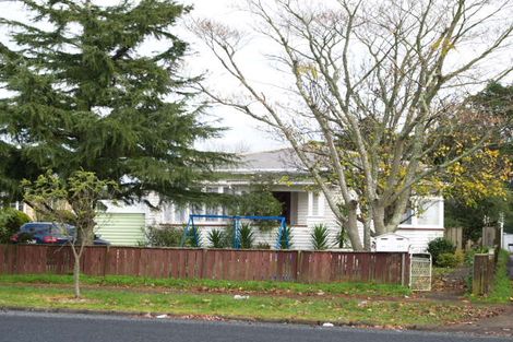 Photo of property in 21 Earlsworth Road, Mangere East, Auckland, 2024