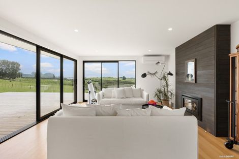 Photo of property in 160 Batty Road, Kingseat, Papakura, 2580