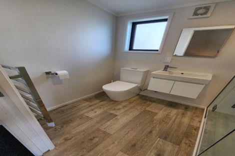 Photo of property in 25 Caspian Close, New Lynn, Auckland, 0600