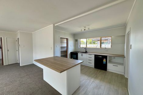 Photo of property in 1/13 Royal Arch Place, Rosehill, Papakura, 2113
