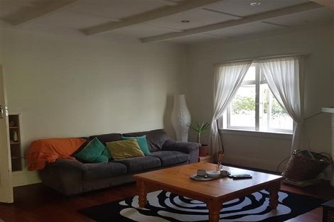 Photo of property in 48 Kiwi Road, Point Chevalier, Auckland, 1022