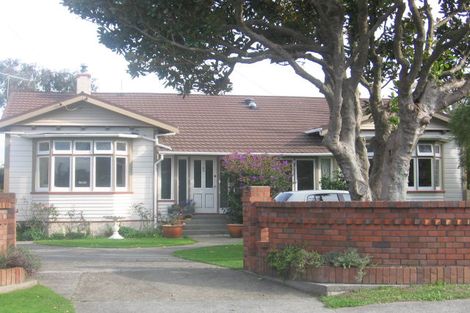 Photo of property in 1 Williams Grove, Melling, Lower Hutt, 5010