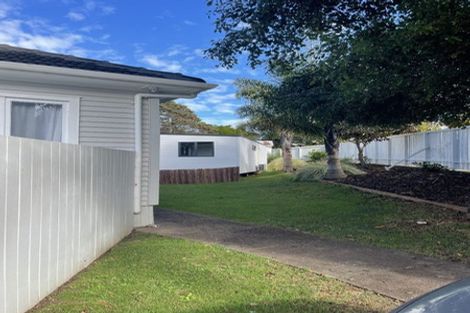 Photo of property in 18 Kent Terrace, Riverhead, 0820