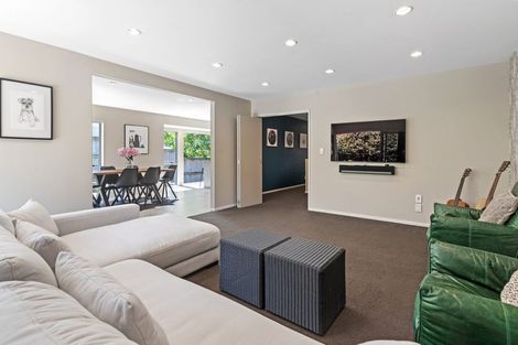 Photo of property in 682c Beach Road, Browns Bay, Auckland, 0630