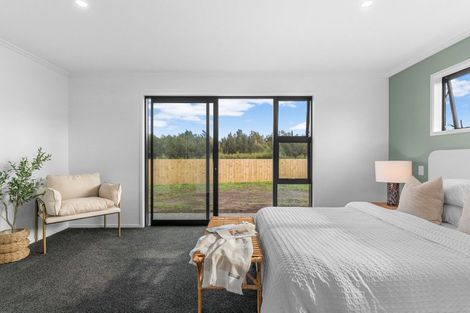 Photo of property in 8 Grey Heron Close, Mangawhai Heads, 0573