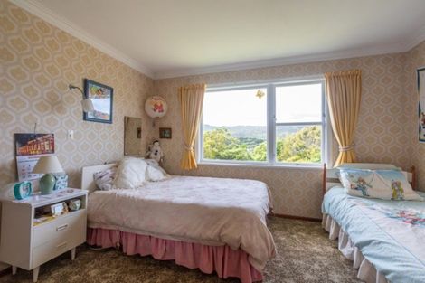 Photo of property in 56 Saint Johns Terrace, Tawa, Wellington, 5028