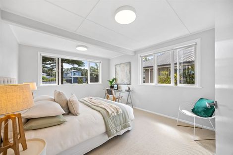 Photo of property in 3 Elizabeth Street, Orewa, 0931