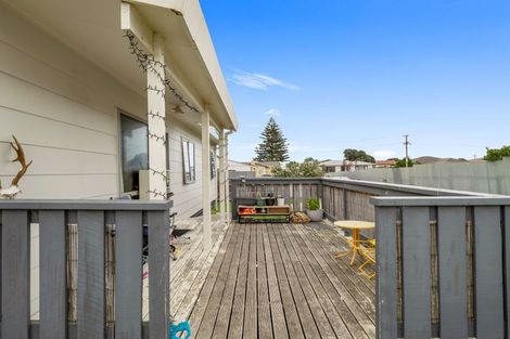 Photo of property in 10 Cornfoot Street, Castlecliff, Whanganui, 4501