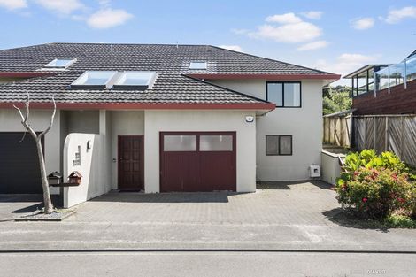 Photo of property in 2a Bay Lair Grove, Island Bay, Wellington, 6023