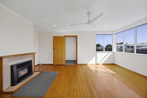 Photo of property in 22 Whitcombe Road, Opunake, 4616