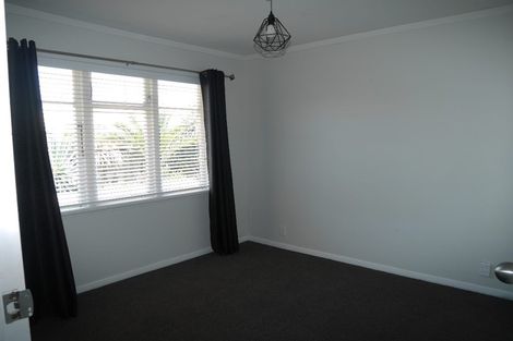 Photo of property in 1 Toru Road, Paraparaumu Beach, Paraparaumu, 5032