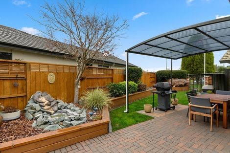 Photo of property in 4 Mccahon Drive, Pukehangi, Rotorua, 3015