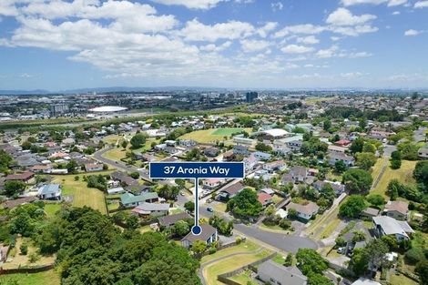 Photo of property in 37 Aronia Way, Goodwood Heights, Auckland, 2105